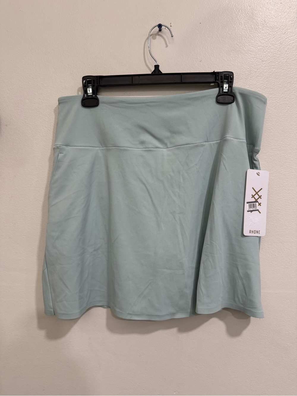 NWT Rhone Course to Court 16-Inch Sport Skort X-Large in BLUE CLOUD